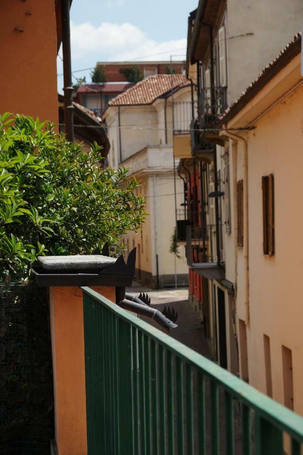 La Casa Di Ringhiera Apartment อัลบา ภายนอก รูปภาพ